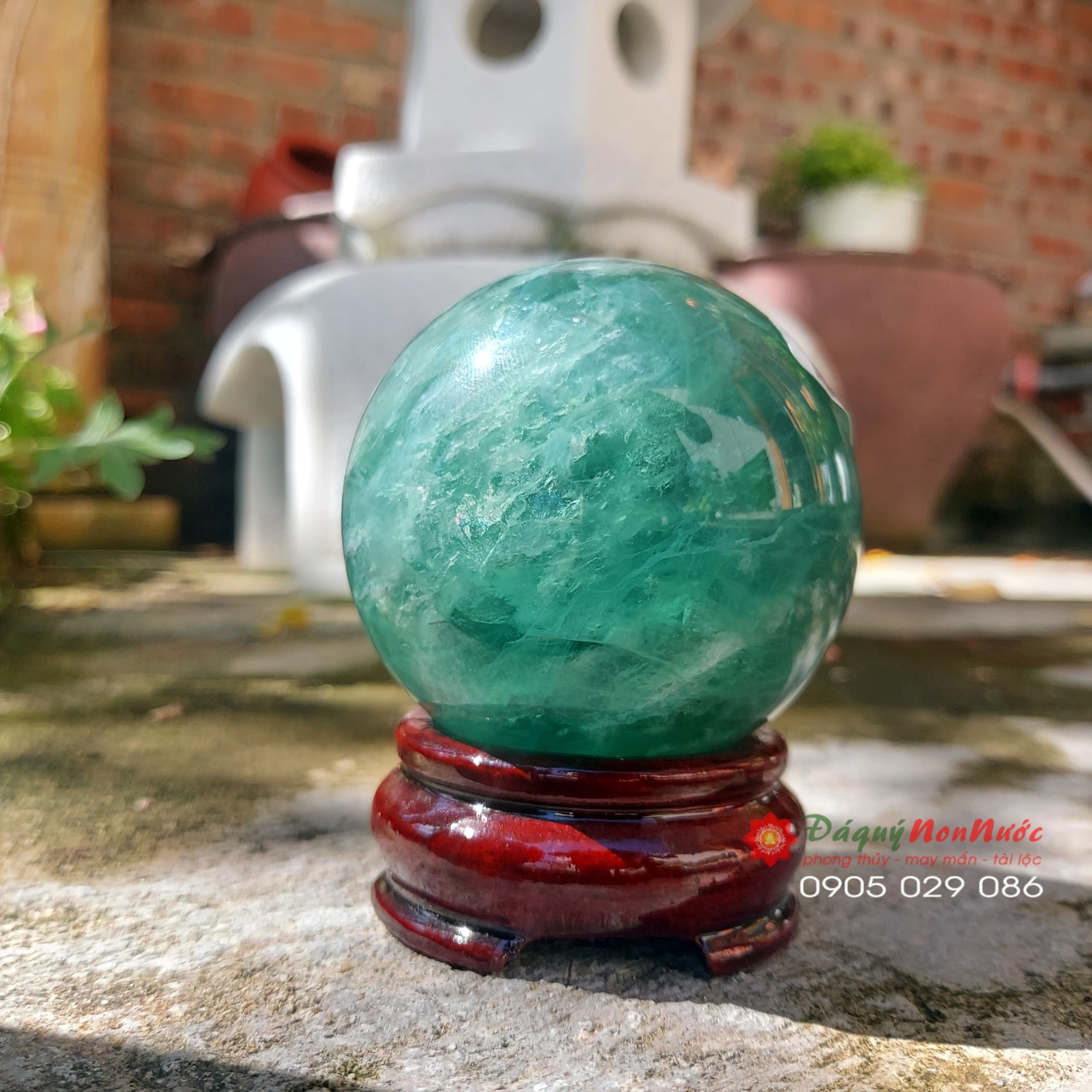 Quả cầu phong thủy đá thạch anh 1 qua cau da thach anh