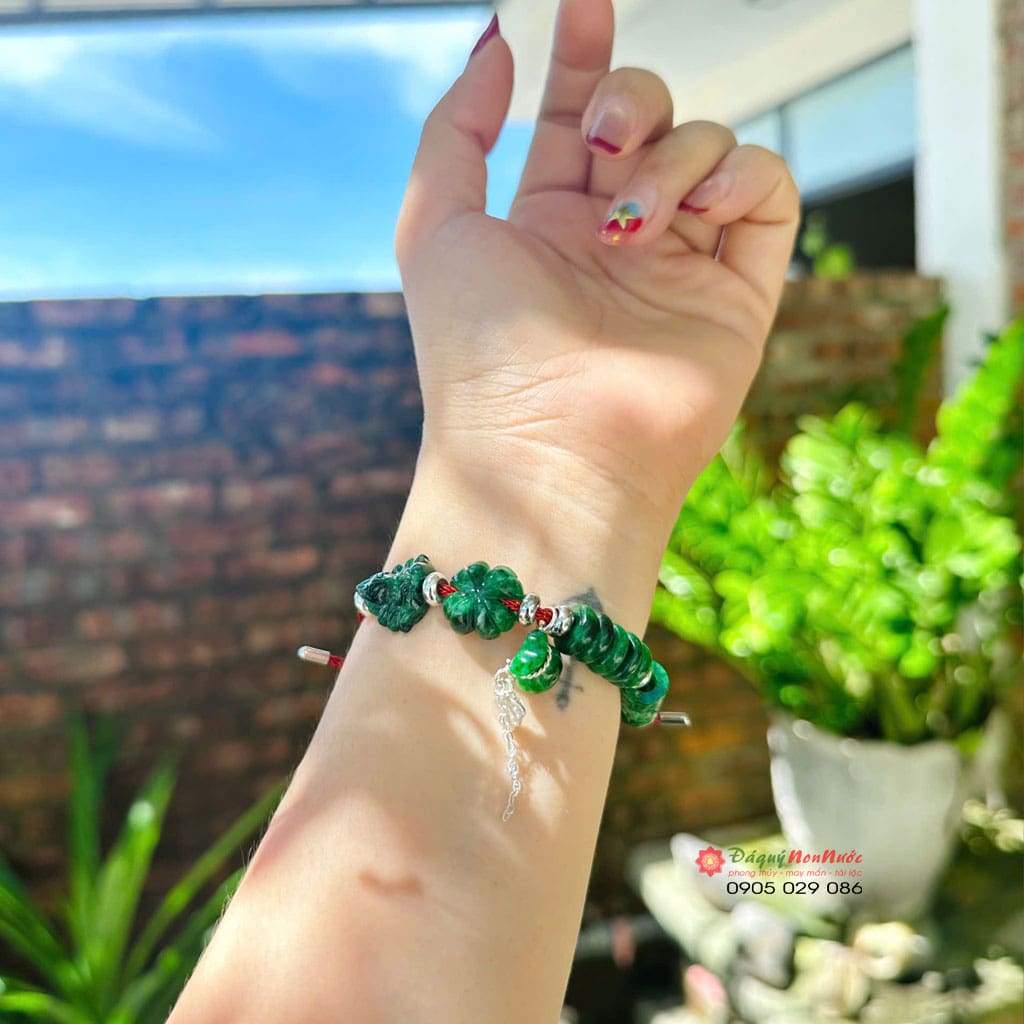 Vòng tay phong thuỷ ngọc sơn thuỷ