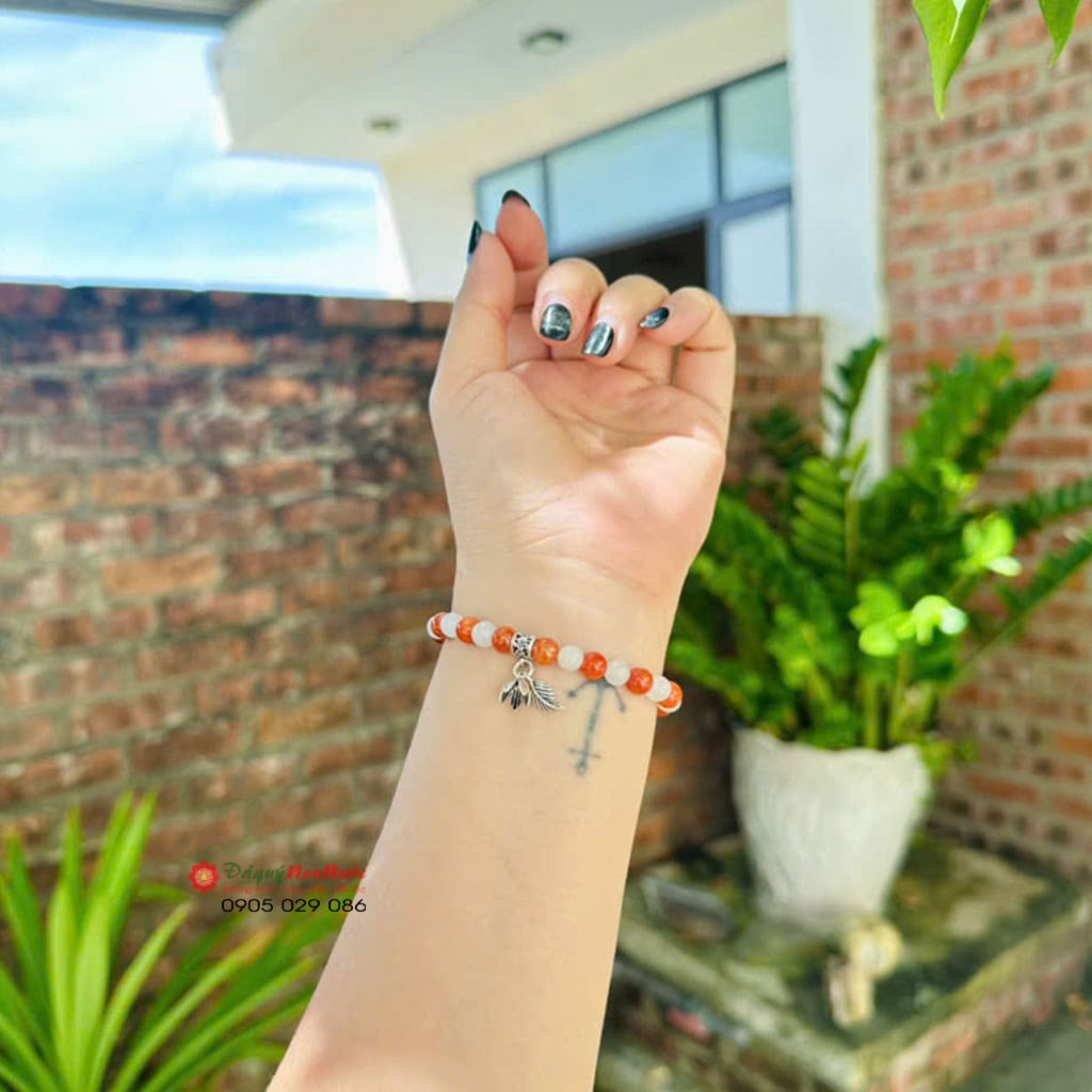 Vòng tay mix ngọc huyết và bạch ngọc