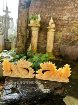 Cặp rồng đá
