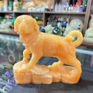 Tượng chó đá
